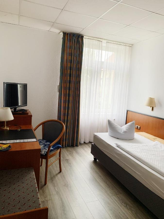Hotel Birkenwerder Exterior photo